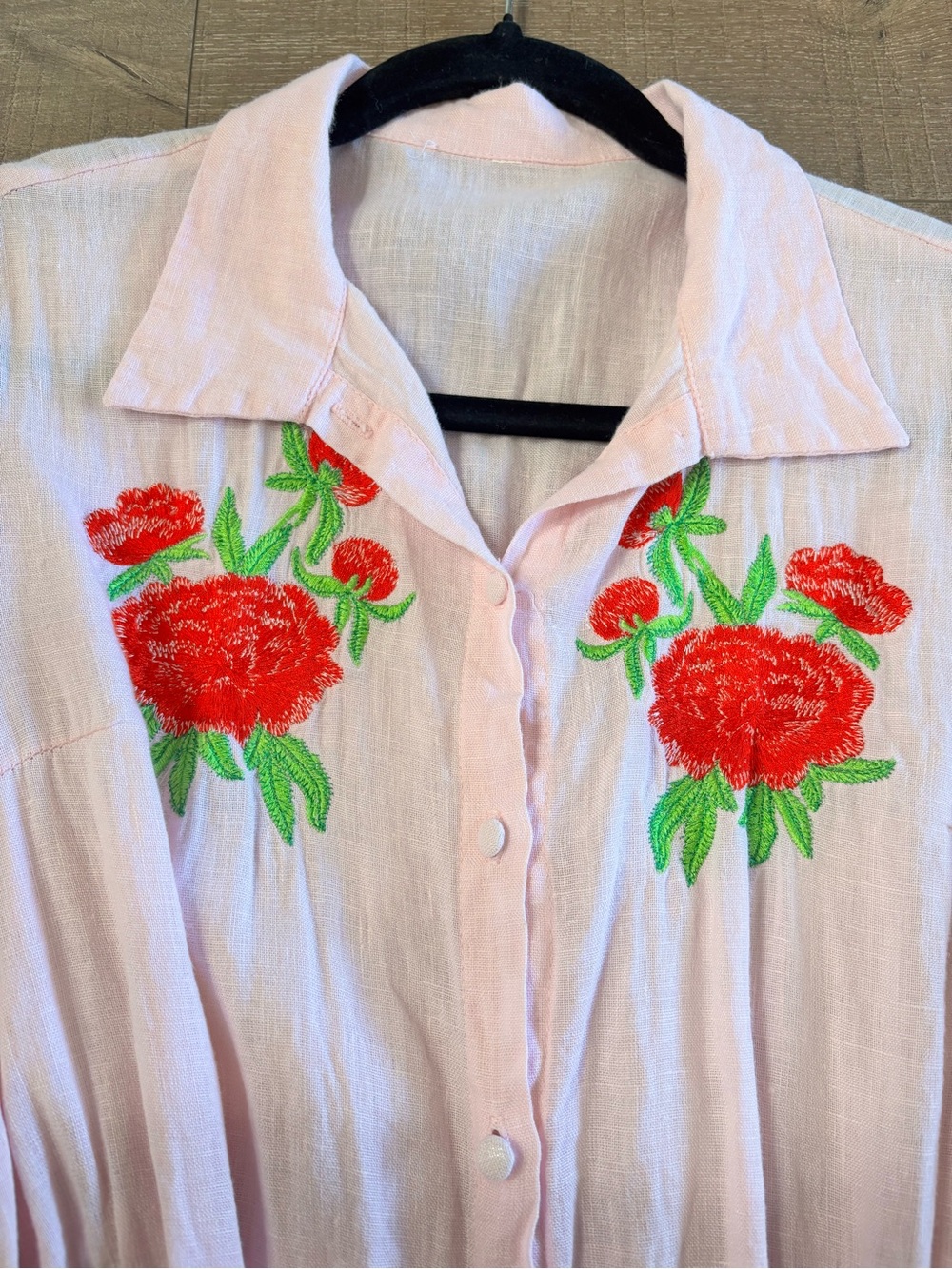 Fanm Mon Linen Dress - Button-Front with Red Rose Embroidery - Picture 4 of 6